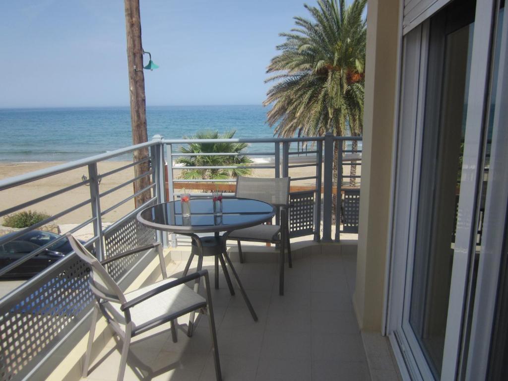 4S Beach Superior Apartments Stalís Exterior photo
